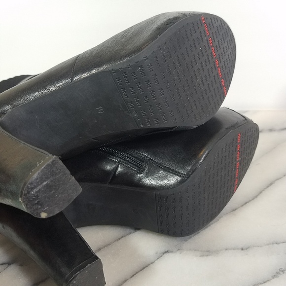 Miz Mooz Liv Black Leather Platform Heeled Bootie - Picture 6 of 7